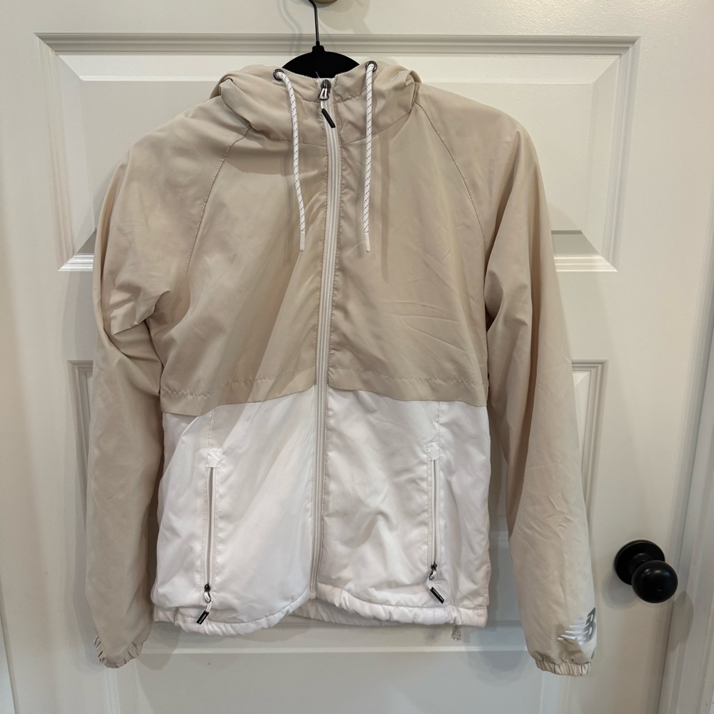 New Balance Fleece Lined Windbreaker Jacket Tan & White XS